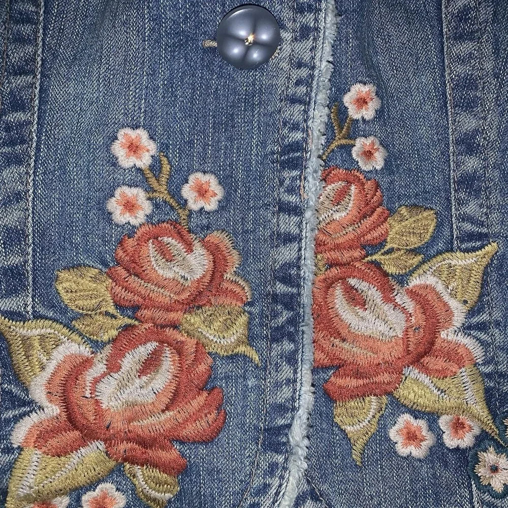 Vintage Y2K Kikit Jeans Denim Jacket Floral Embroidered Women's M Boho Hippie - Picture 3 of 6